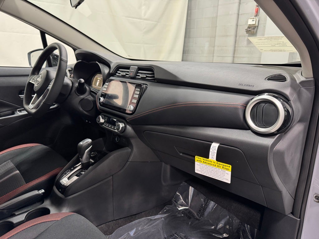 2025 Nissan Versa 1.6 SR