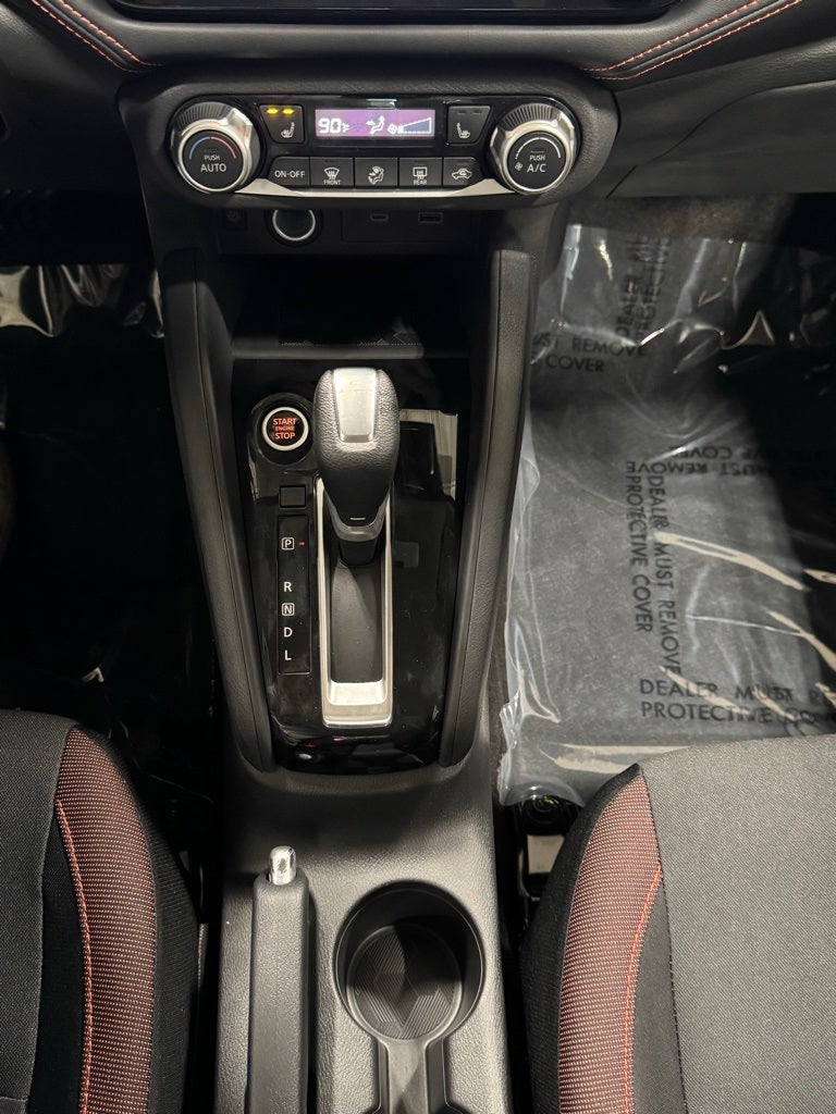 2025 Nissan Versa 1.6 SR