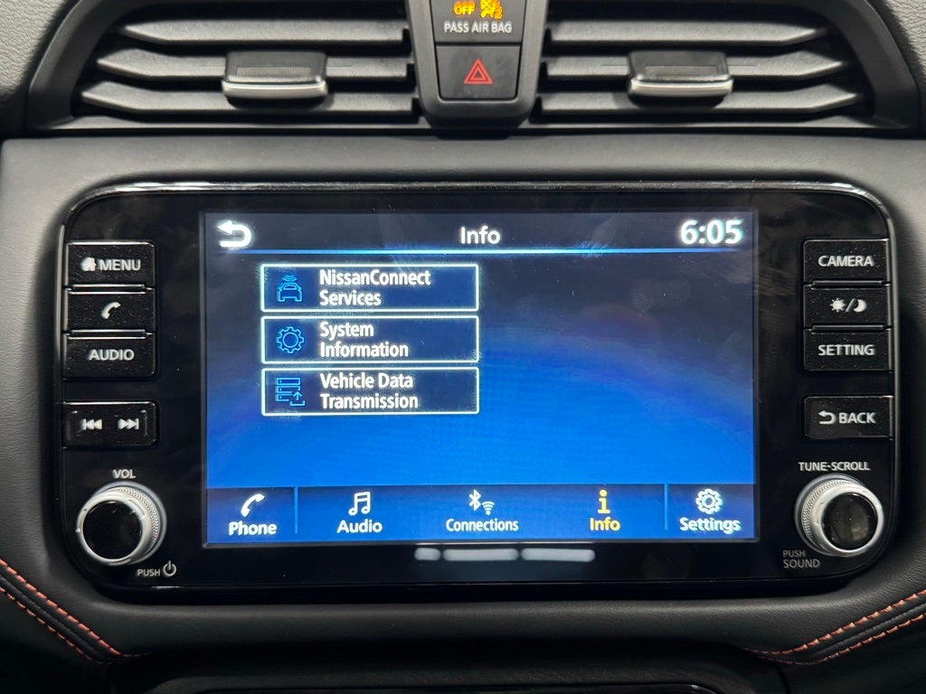 2025 Nissan Versa 1.6 SR