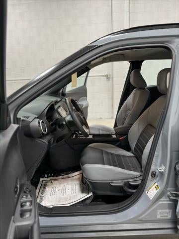 2024 Nissan Kicks SR Xtronic CVT