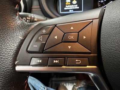2024 Nissan Kicks SR Xtronic CVT