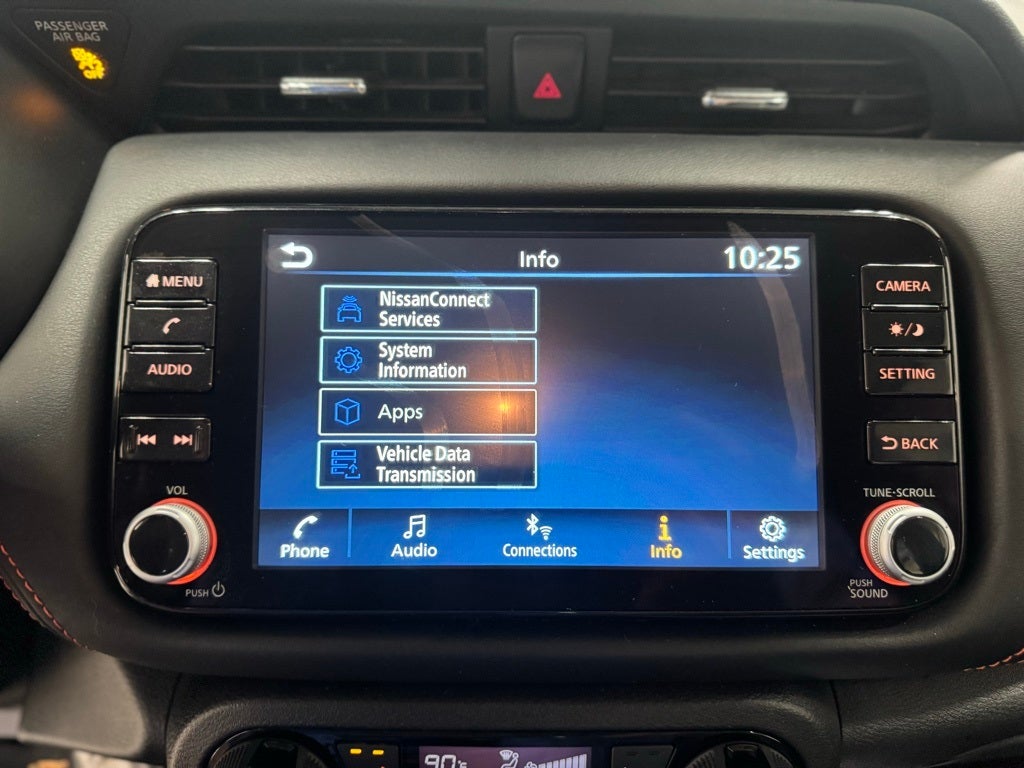 2023 Nissan Kicks SR Xtronic CVT