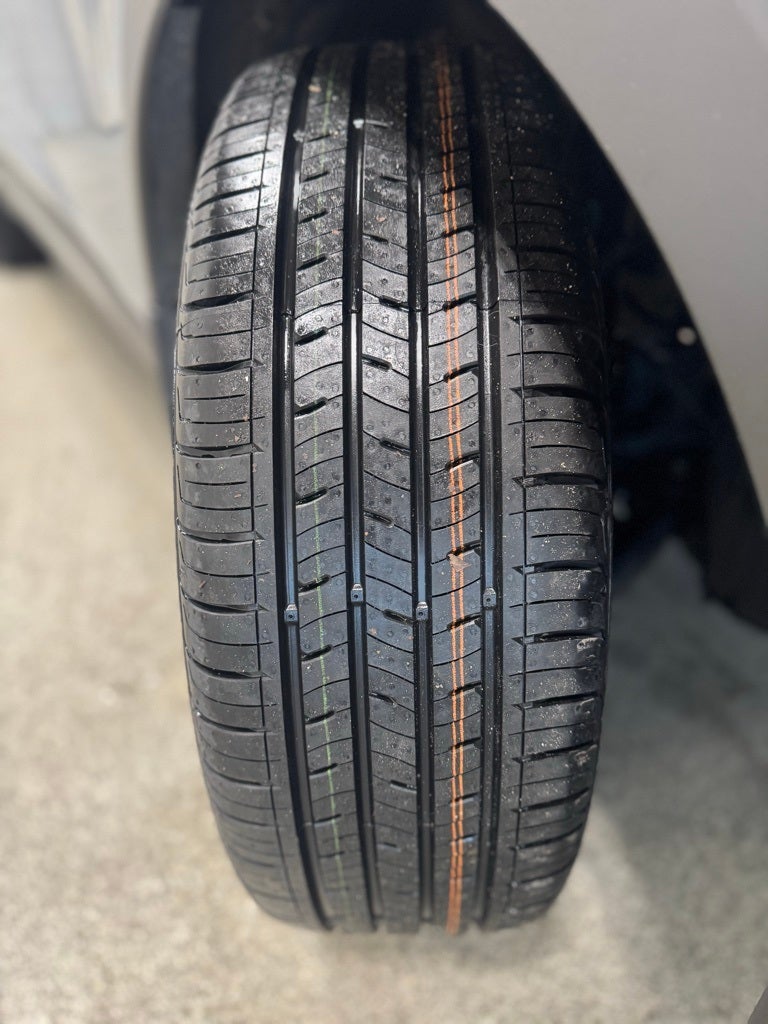 2023 Nissan Kicks SR Xtronic CVT