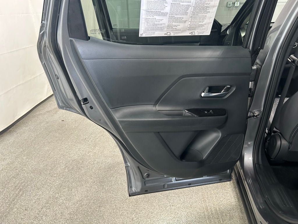 2025 Nissan Kicks SV FWD