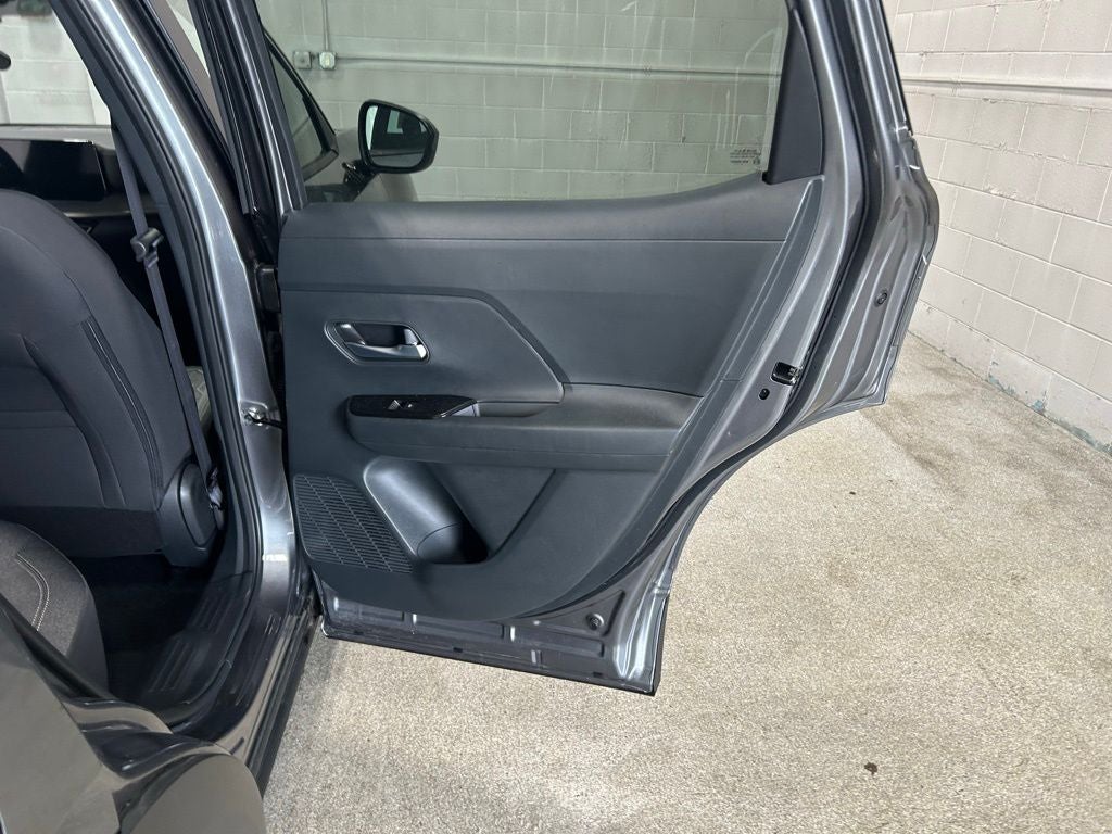 2025 Nissan Kicks SV FWD