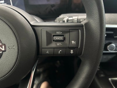 2025 Nissan Kicks SV FWD