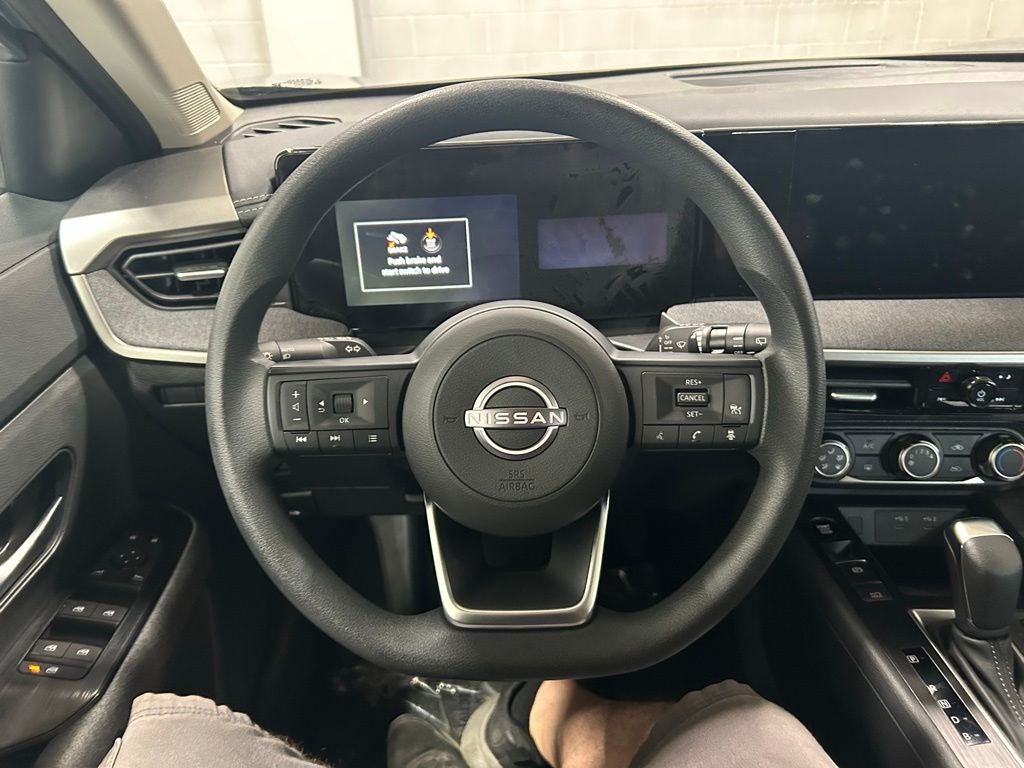 2025 Nissan Kicks SV FWD
