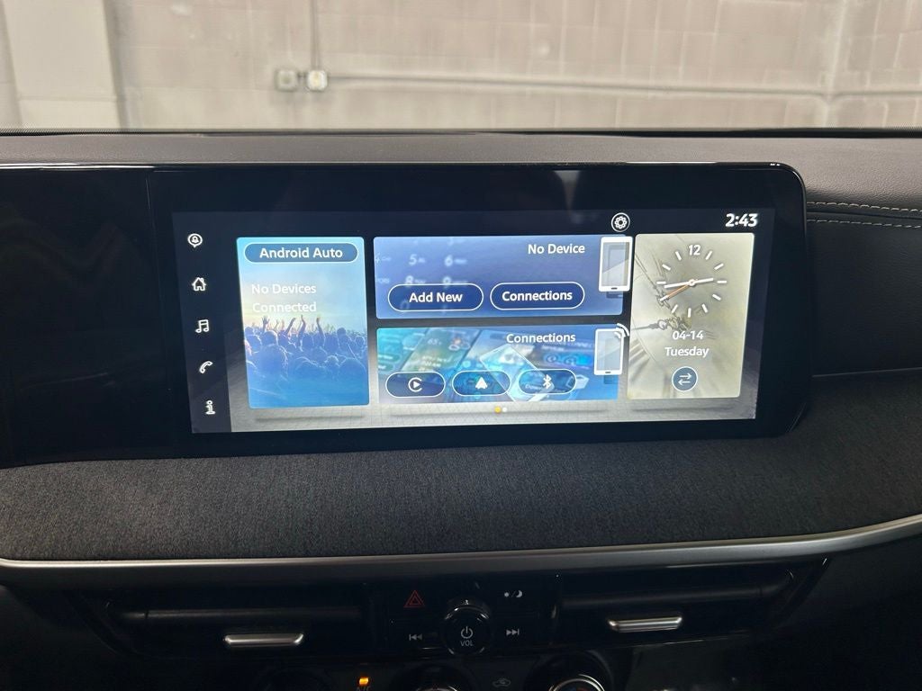 2025 Nissan Kicks SV FWD