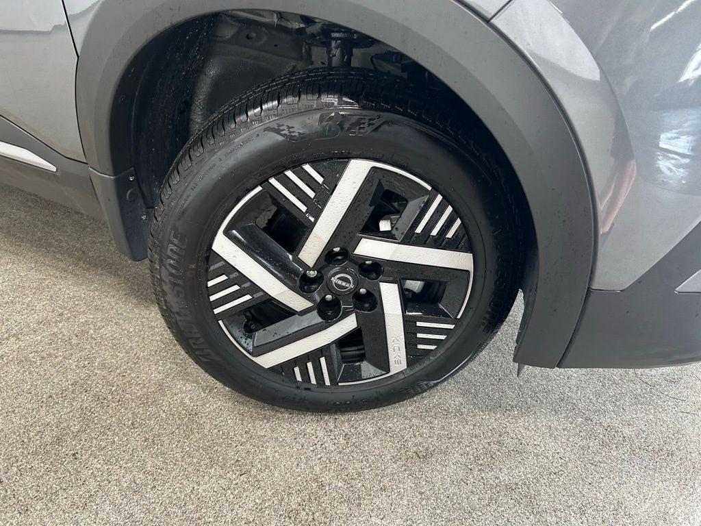 2025 Nissan Kicks SV FWD