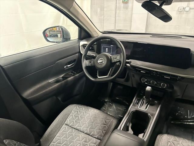 2025 Nissan Kicks SV FWD