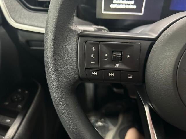 2025 Nissan Kicks SV FWD