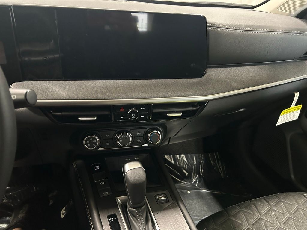 2025 Nissan Kicks SV Intelligent AWD