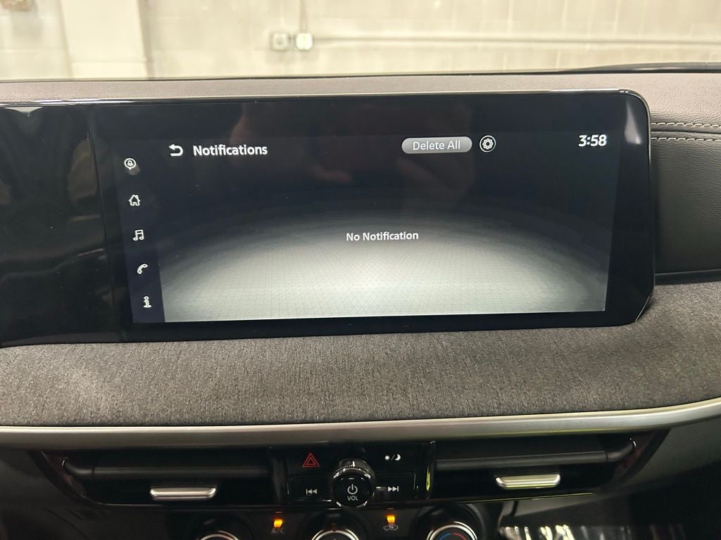 2025 Nissan Kicks SV Intelligent AWD