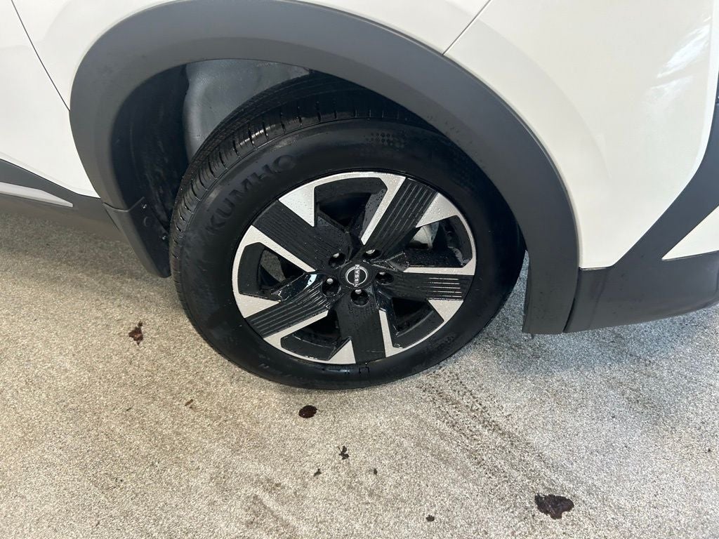 2025 Nissan Kicks SV Intelligent AWD
