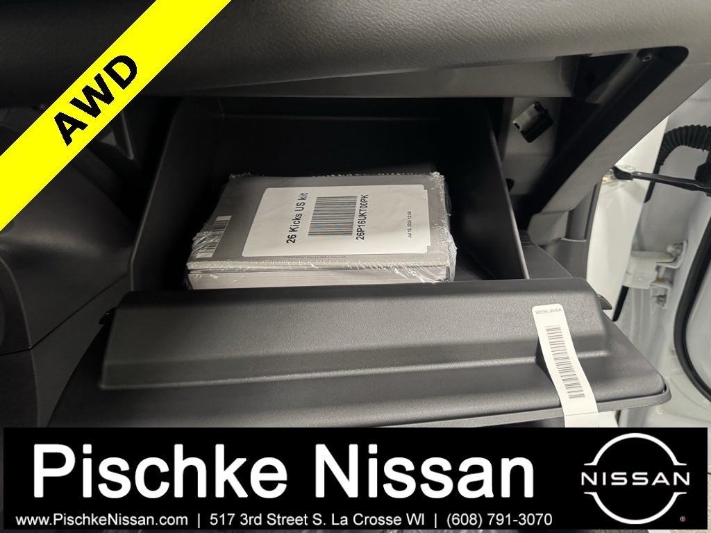 2026 Nissan Kicks SR