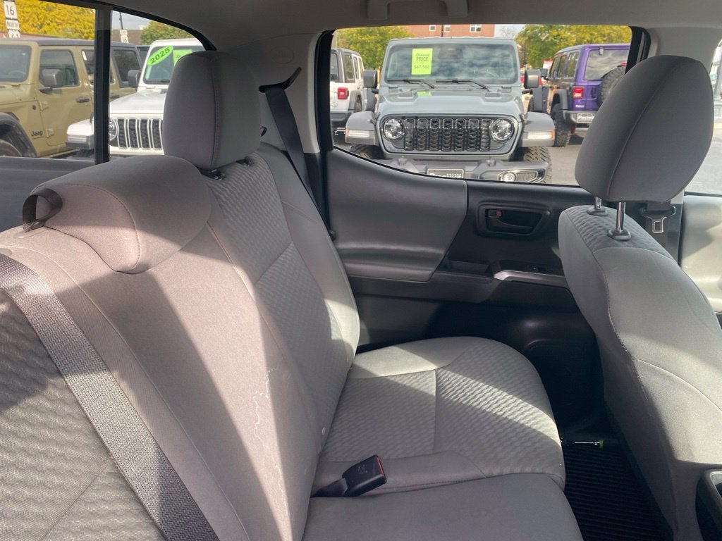 2022 Toyota Tacoma SR5 V6
