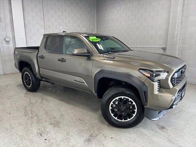 2026 Toyota Tacoma Hybrid TRD Off Road