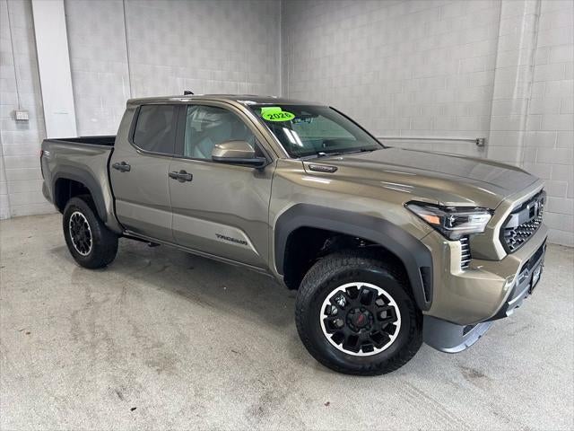 2026 Toyota Tacoma Hybrid TRD Off Road