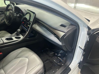 2019 Toyota Avalon XLE