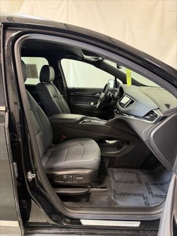 2023 Buick Enclave Essence FWD