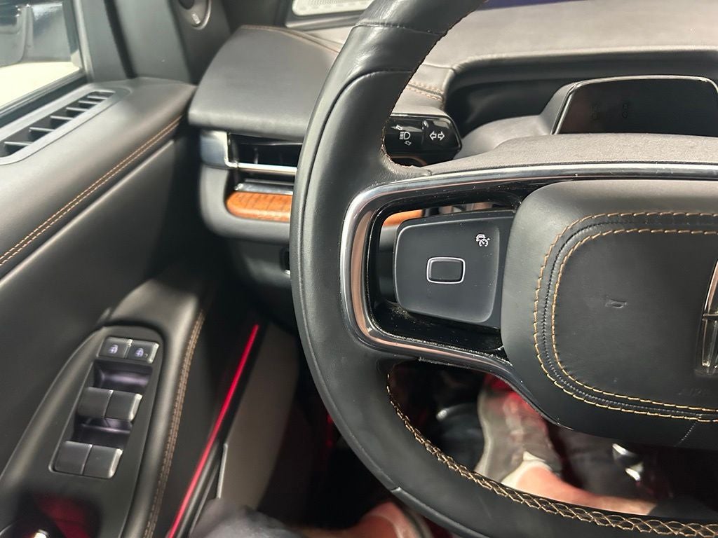 2025 Lincoln Navigator Black Label