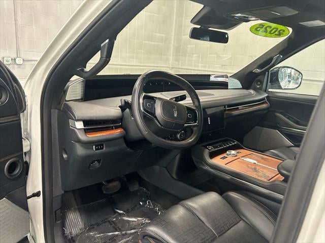 2025 Lincoln Navigator Black Label