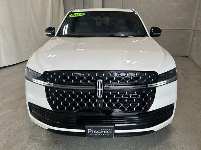 2025 Lincoln Navigator Black Label