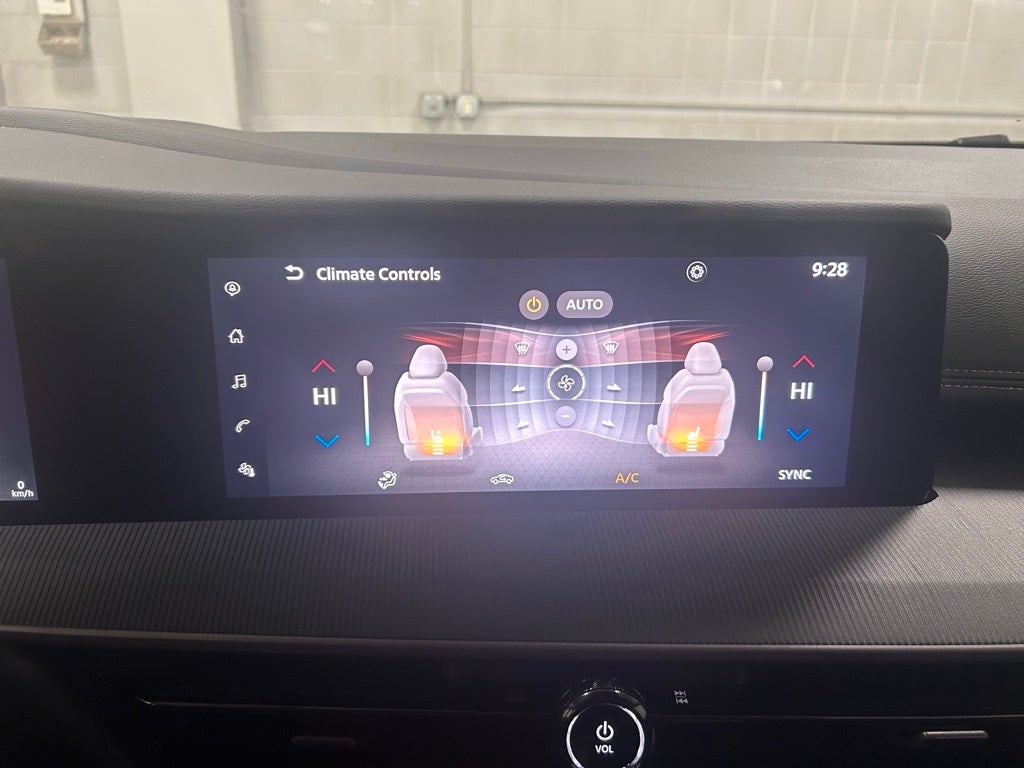 2025 Nissan Murano SV