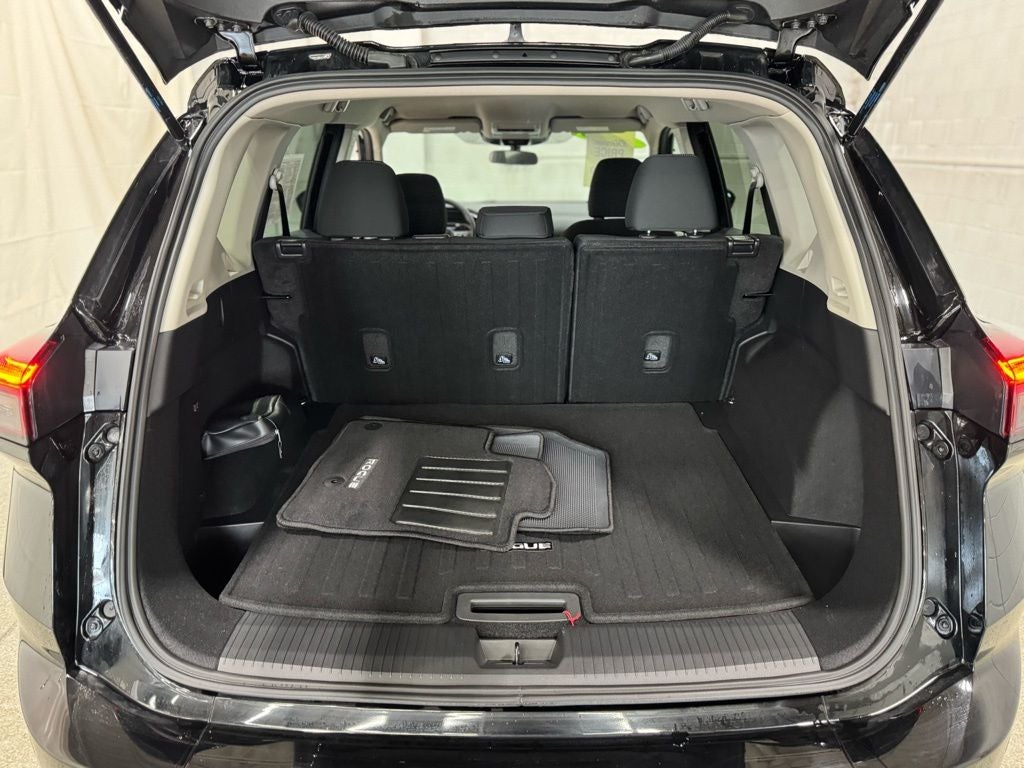 2025 Nissan Rogue S Intelligent AWD