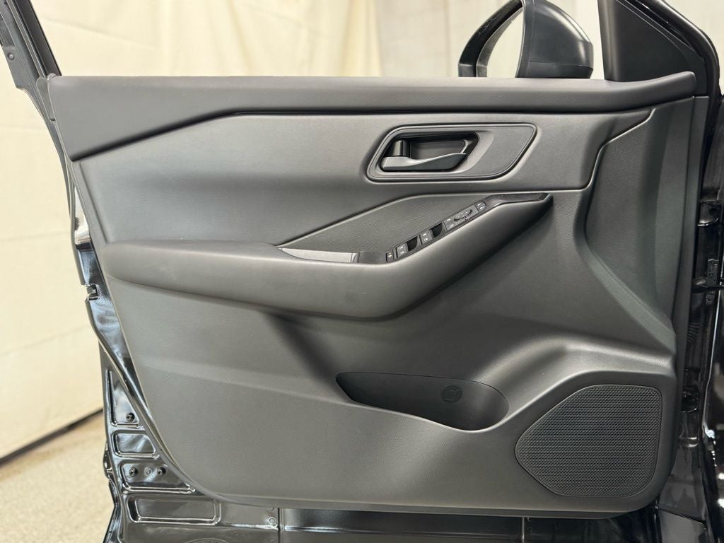 2025 Nissan Rogue S Intelligent AWD