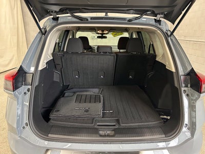 2027 Nissan Rogue SV