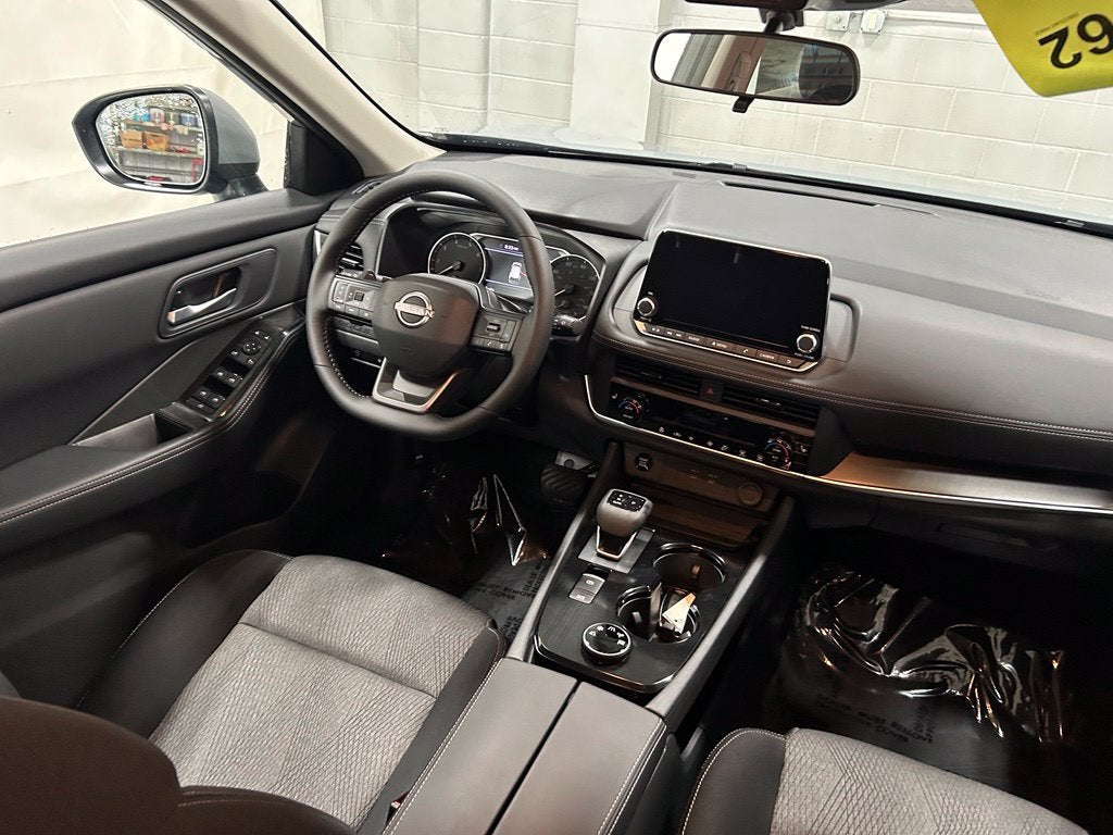 2027 Nissan Rogue SV