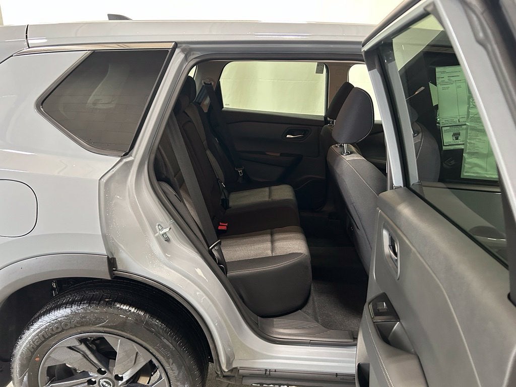 2027 Nissan Rogue SV
