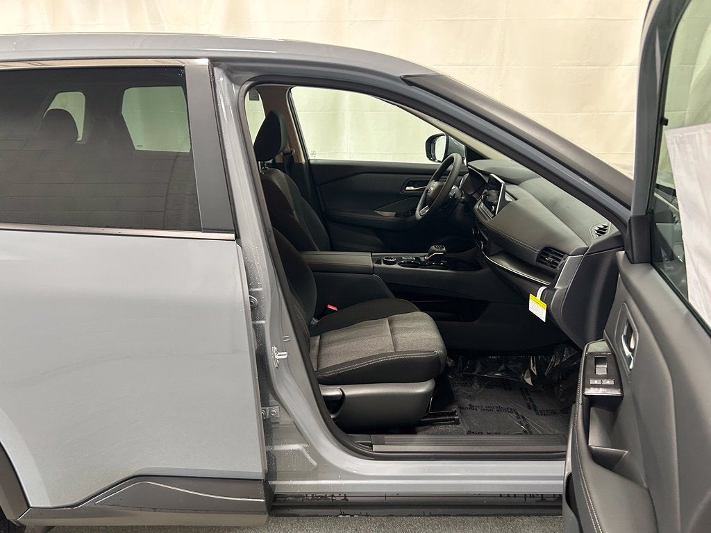 2027 Nissan Rogue SV