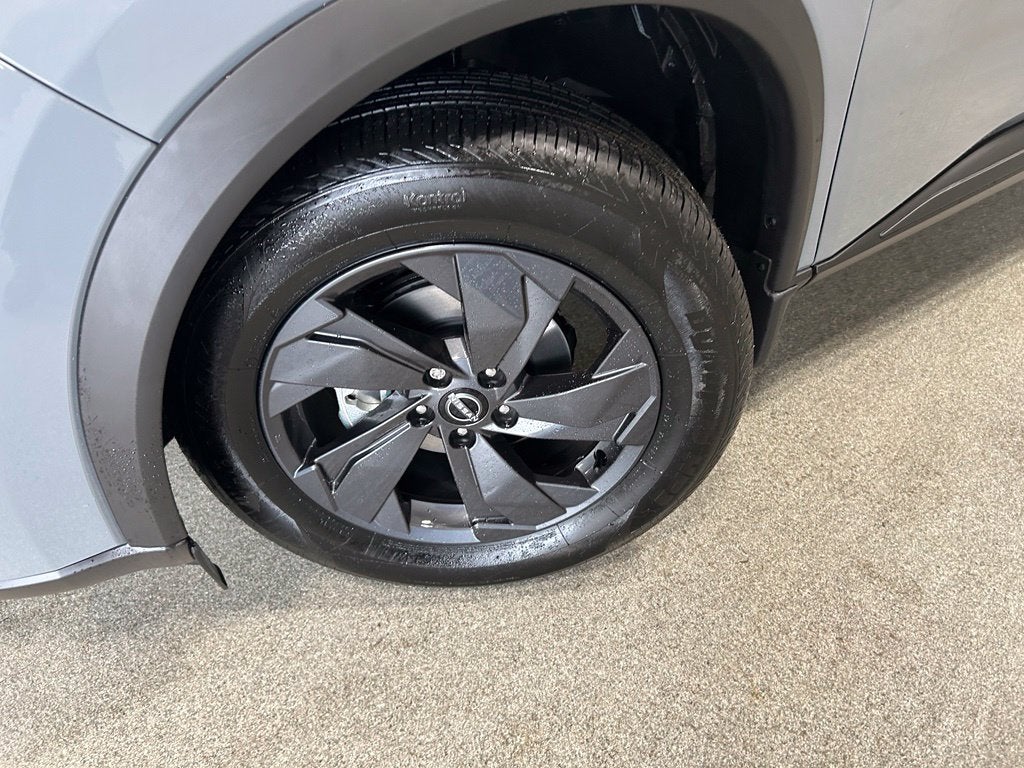 2027 Nissan Rogue SV