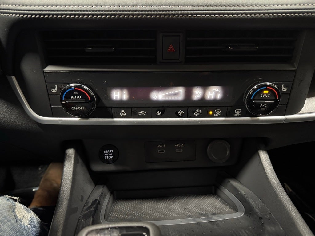 2026 Nissan Rogue SV