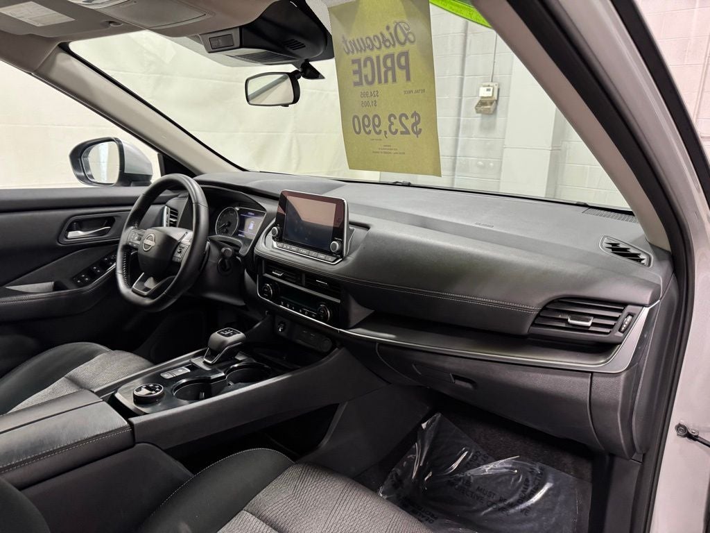 2025 Nissan Rogue SV Intelligent AWD