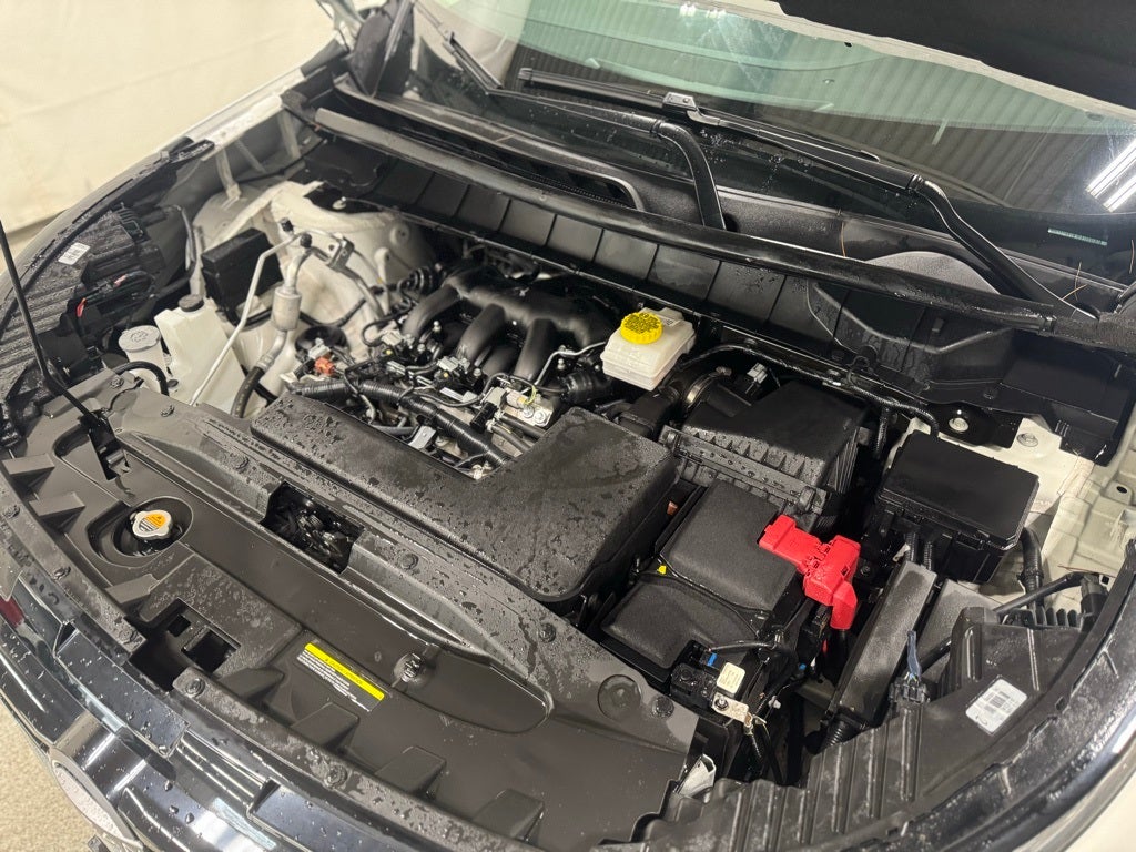 2024 Nissan Pathfinder SV 4WD