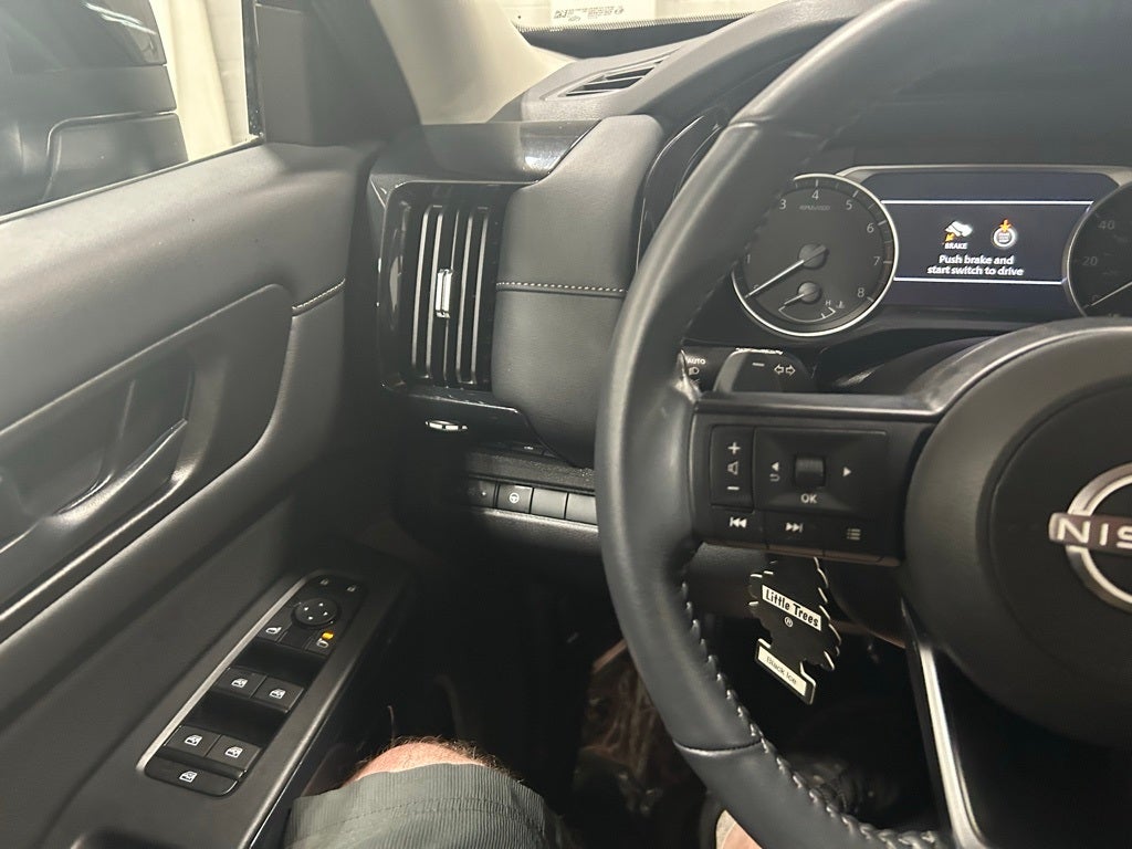 2024 Nissan Pathfinder SV 4WD