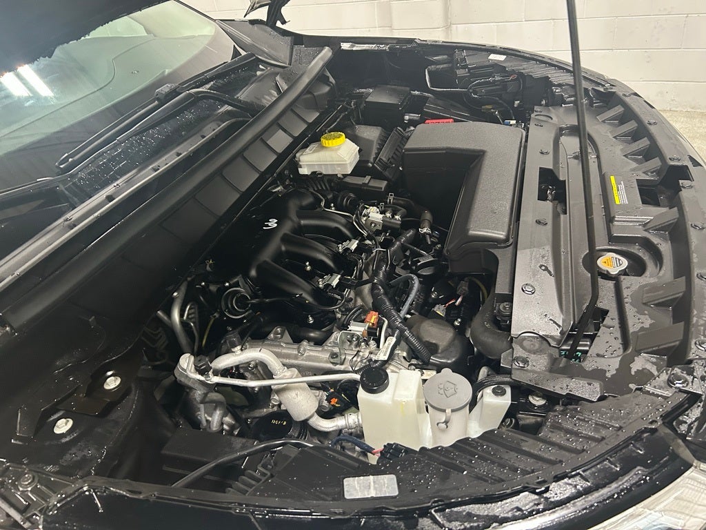 2024 Nissan Pathfinder SV 4WD