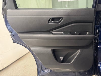 2024 Nissan Pathfinder SV 4WD