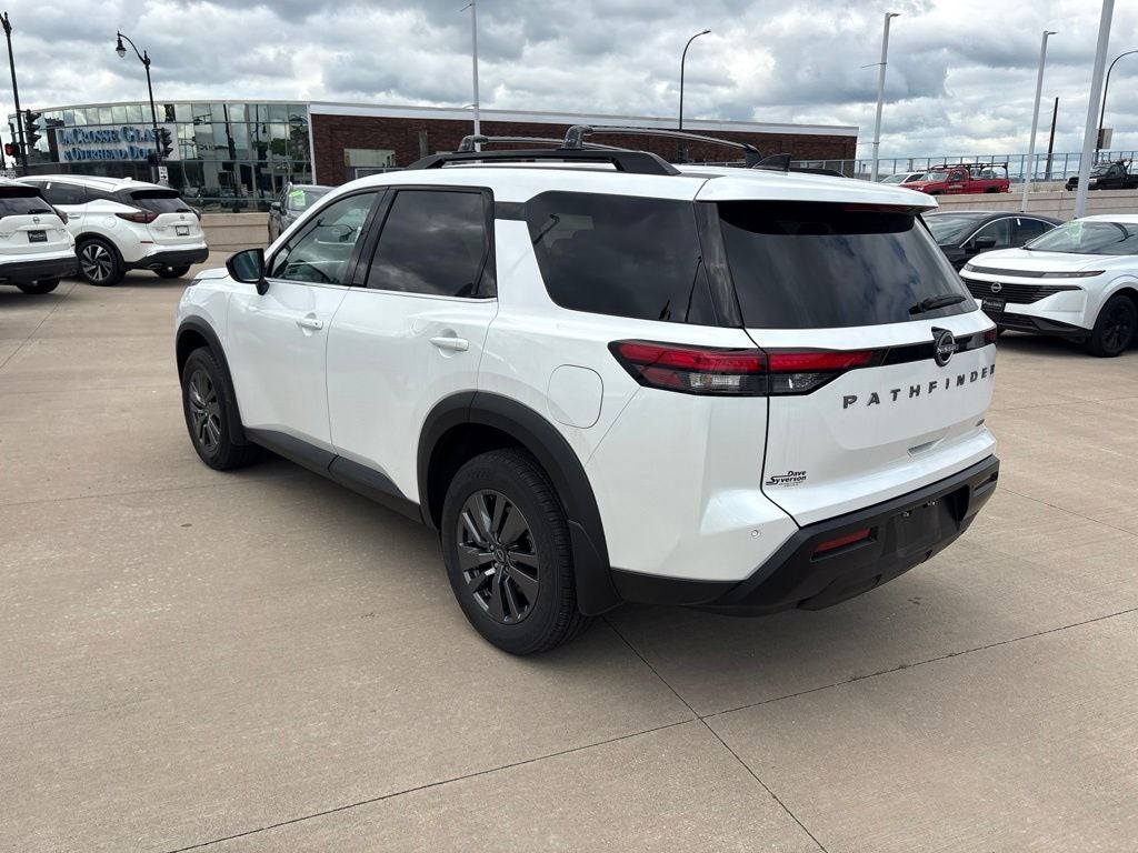 2026 Nissan Pathfinder SV