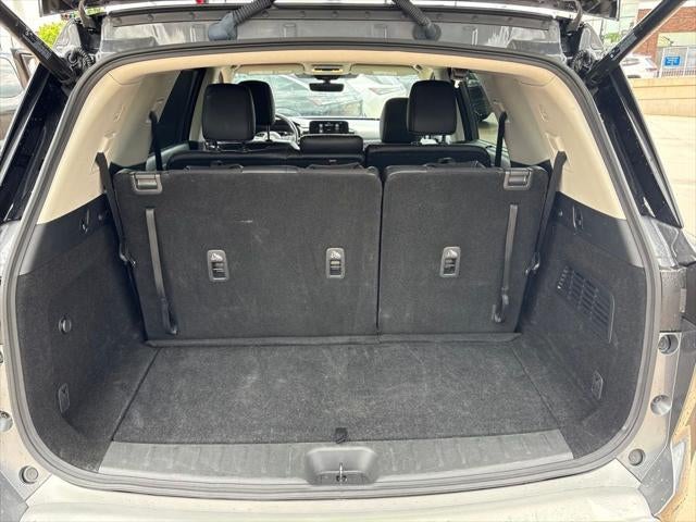 2025 Nissan Pathfinder SL 4WD