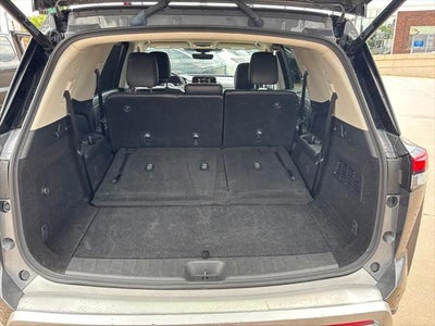 2025 Nissan Pathfinder SL 4WD