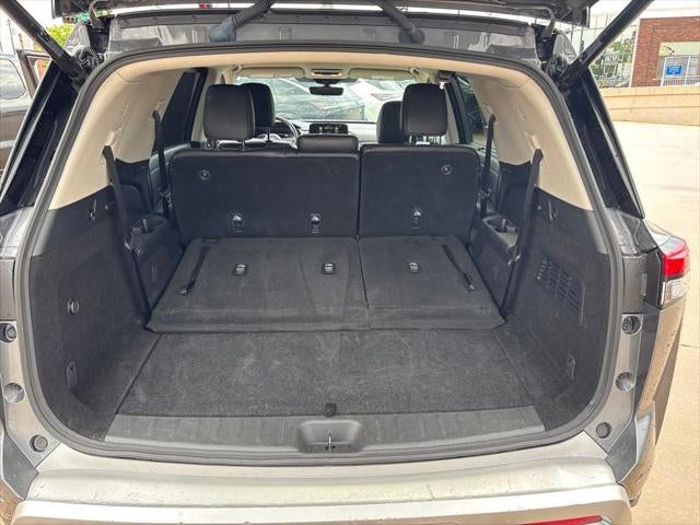 2025 Nissan Pathfinder SL 4WD