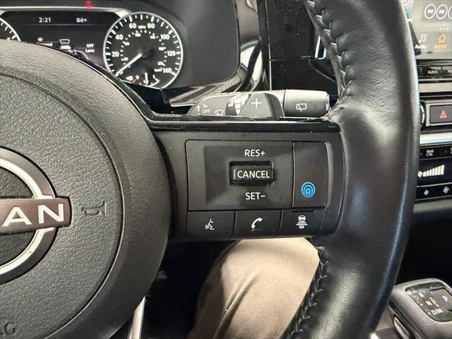 2025 Nissan Pathfinder SL 4WD