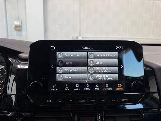 2025 Nissan Pathfinder SL 4WD