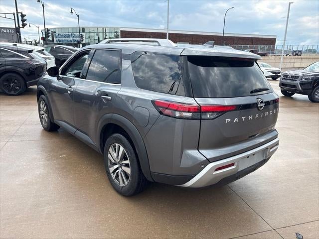 2025 Nissan Pathfinder SL 4WD