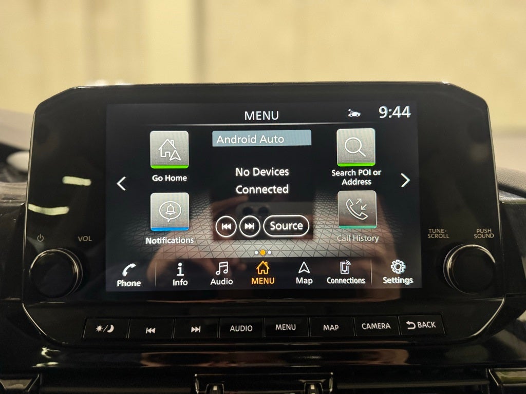 2025 Nissan Pathfinder SL 4WD