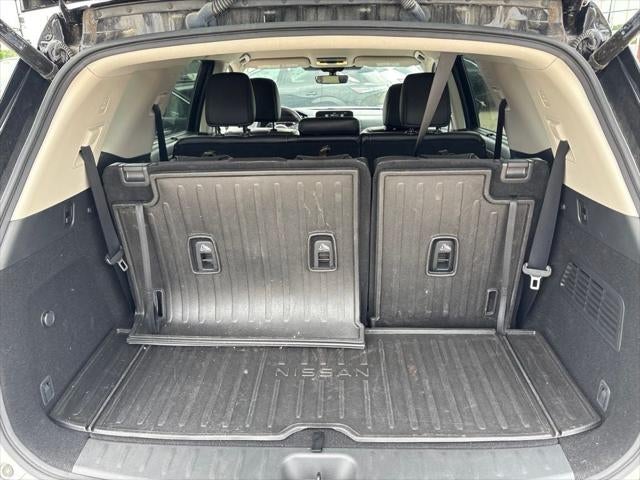 2023 Nissan Pathfinder SL 4WD